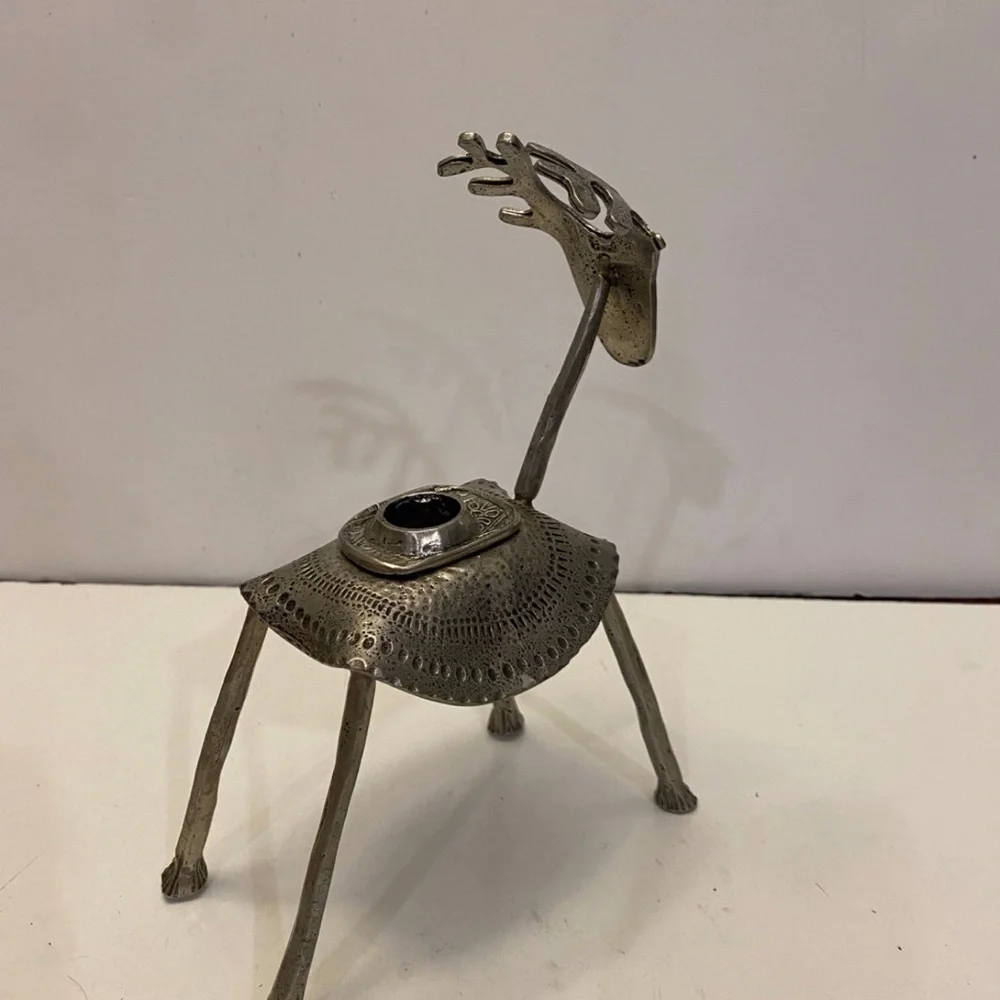 N/A metal reindeer